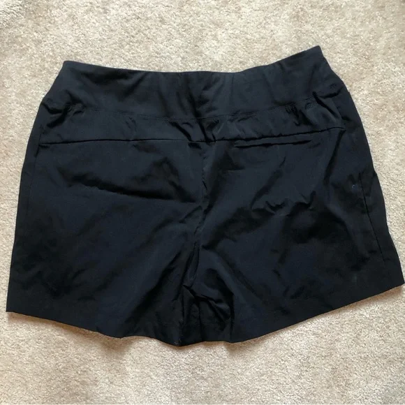 Ladies hiking short - Picture 2 of 3